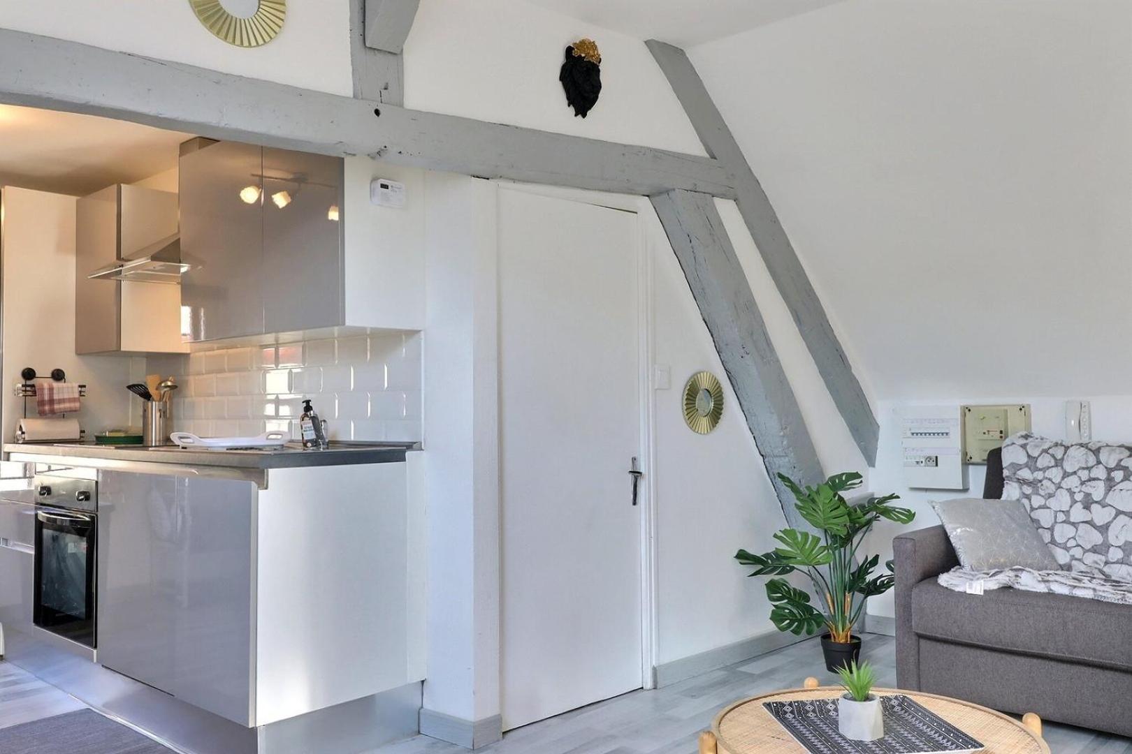 Downtown Apartment - Quiet And Cozy - Mon Groom トロワ エクステリア 写真