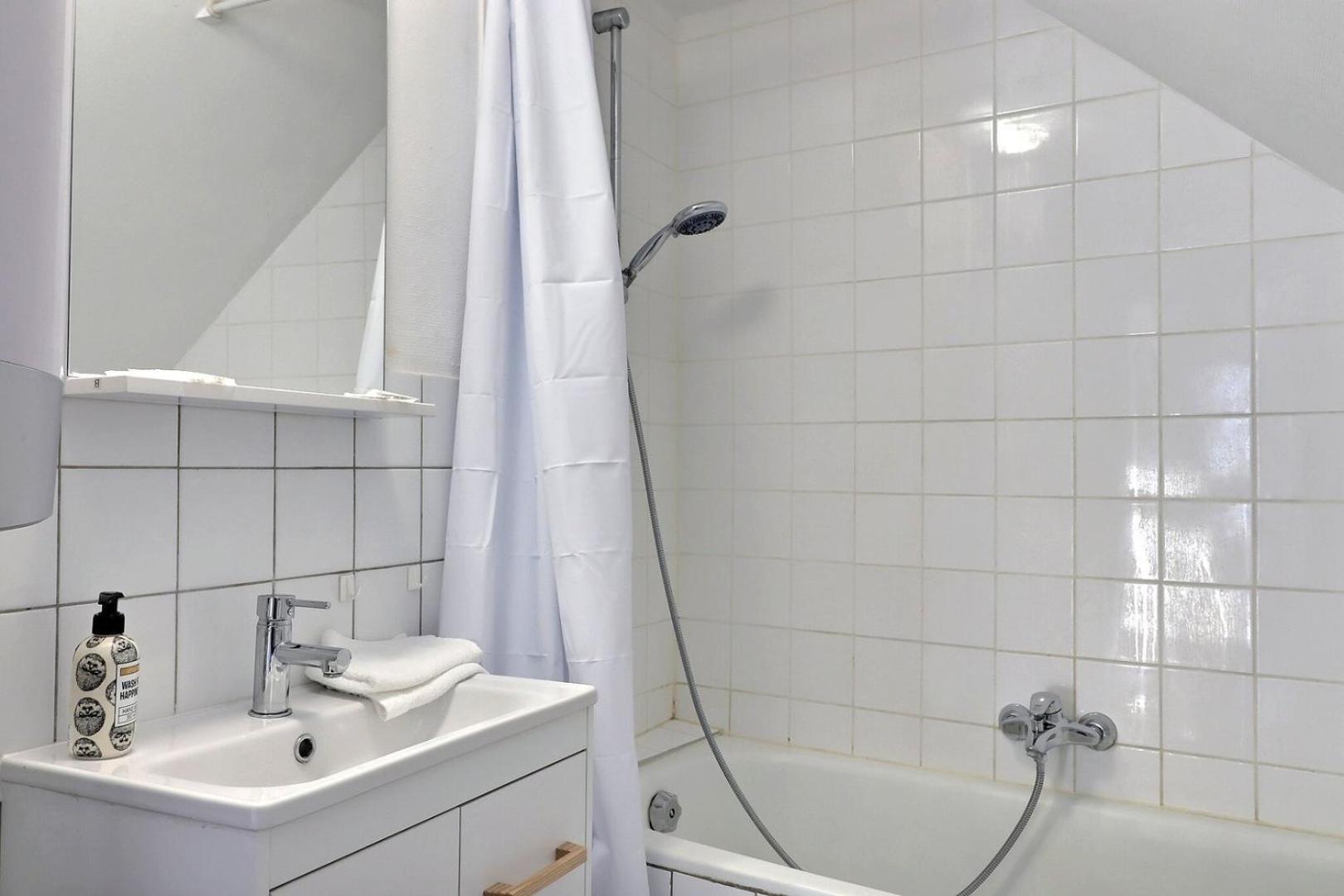 Downtown Apartment - Quiet And Cozy - Mon Groom トロワ エクステリア 写真
